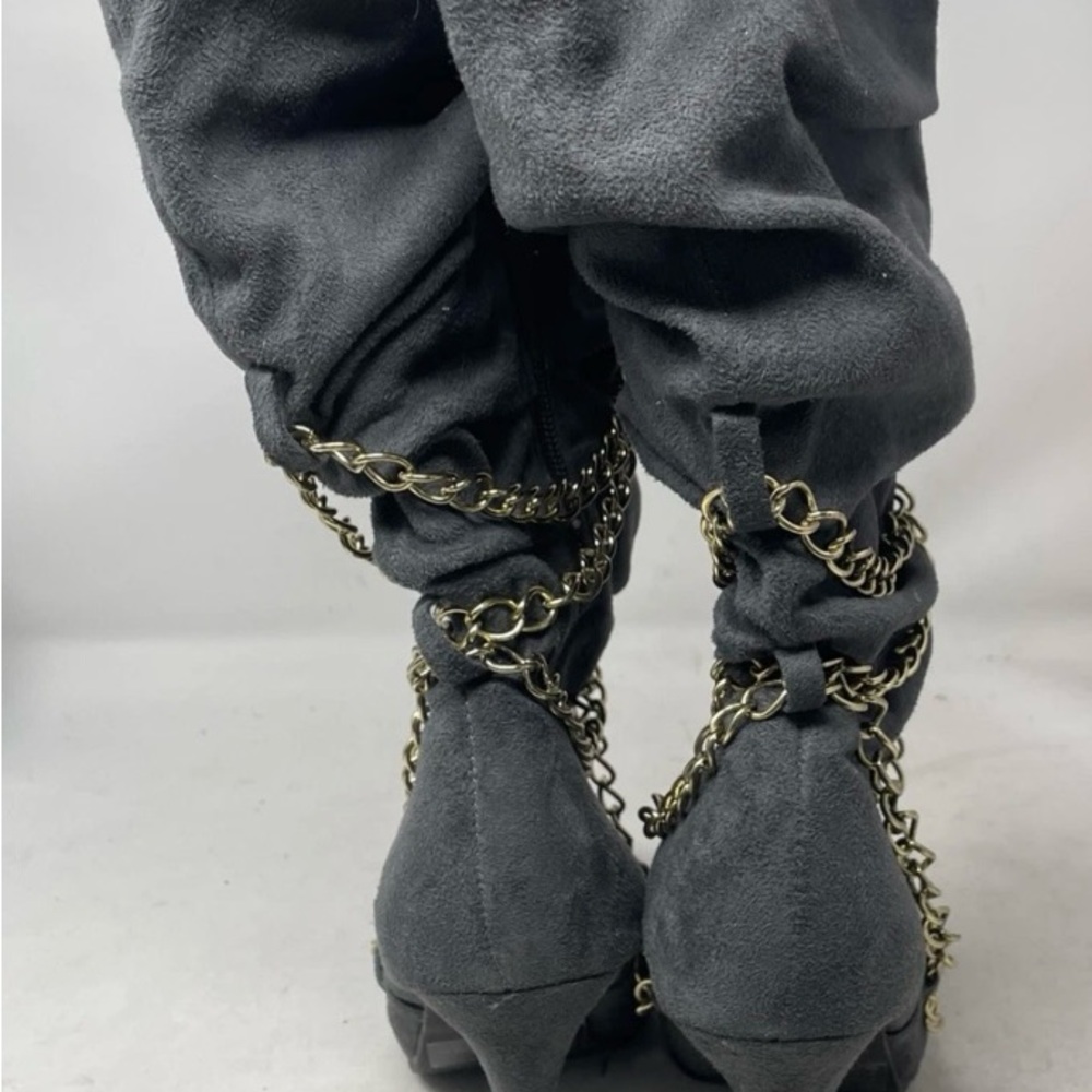 Bumper Women’s US7/EUR38 Gray Chain-Embellished Women's Boots - Picture 4 of 4